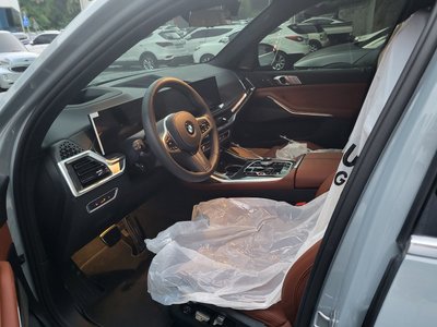 صورة 3 لـ 2026 BMW X7