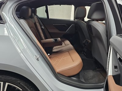 2024 BMW 5 SERIES — миниатюра 17