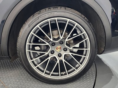 PORSCHE CAYENNE - 8