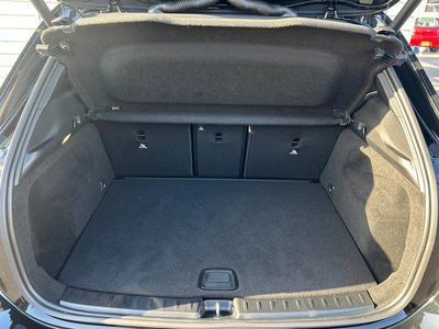 MERCEDES-BENZ GLA - 3