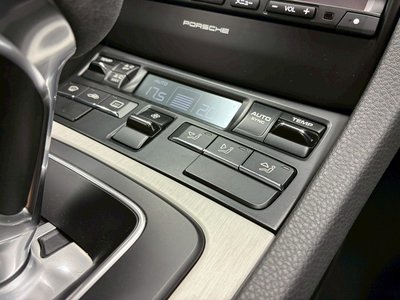 صورة مصغرة 38 لـ 2014 Porsche 911