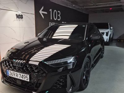 AUDI RS3 - 1