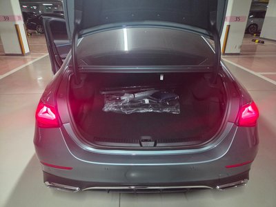 MERCEDES-BENZ E-CLASS - 7