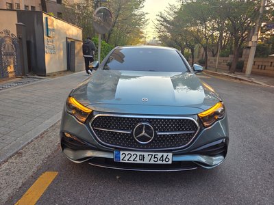 MERCEDES-BENZ E-CLASS - 1