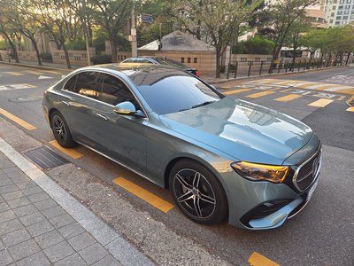 MERCEDES-BENZ E-CLASS - 5