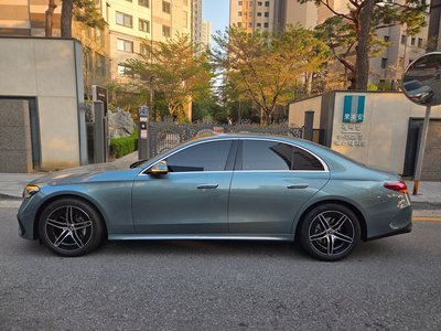 MERCEDES-BENZ E-CLASS - 6