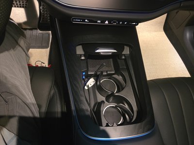 MERCEDES-BENZ E-CLASS - 8