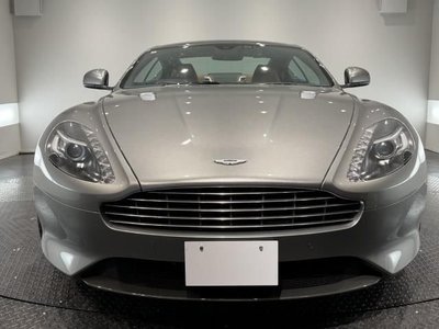ASTON MARTIN DB9 - 2