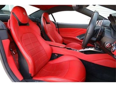 FERRARI CALIFORNIA - 9