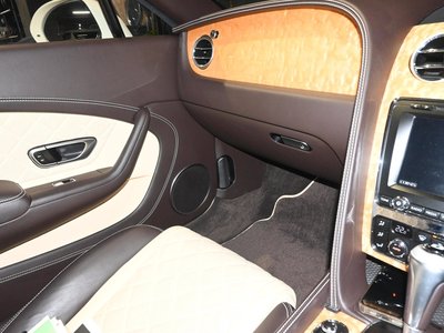 صورة مصغرة 17 لـ 2015 Bentley CONTINENTAL