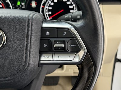 TOYOTA LAND CRUISER 300 - 8