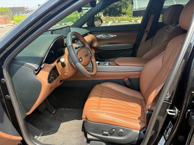 2022 Genesis GV70 photo 8