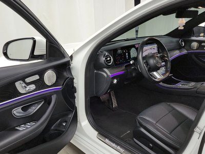 MERCEDES-BENZ E-CLASS - 10