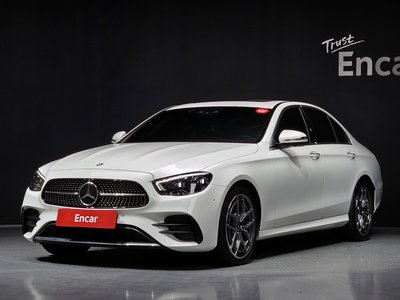 MERCEDES-BENZ E-CLASS - 1