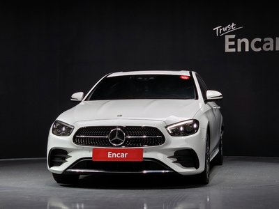 MERCEDES-BENZ E-CLASS - 2