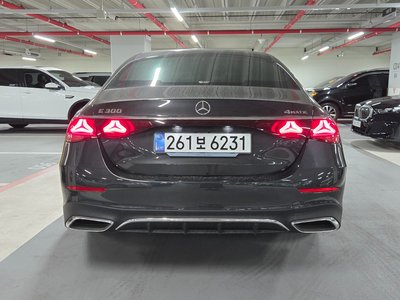 MERCEDES-BENZ E-CLASS - 3