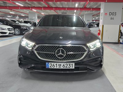 MERCEDES-BENZ E-CLASS - 2