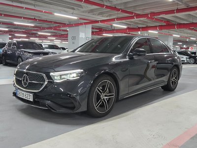 MERCEDES-BENZ E-CLASS - 1