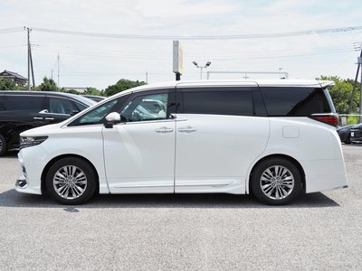 صورة 8 لـ 2025 Toyota ALPHARD