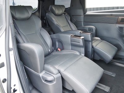 صورة مصغرة 32 لـ 2025 Toyota ALPHARD
