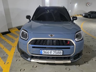 2025 MINI COOPER S COUNTRYMAN photo 2