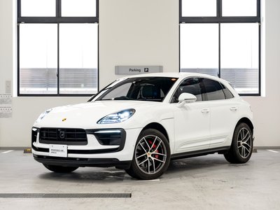 2023 Porsche MACAN photo 9