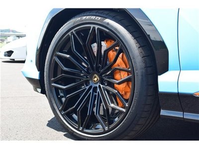 صورة 10 لـ 2025 Lamborghini URUS