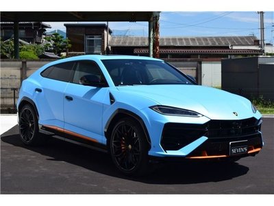صورة 4 لـ 2025 Lamborghini URUS