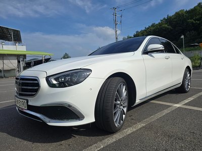 صورة 1 لـ 2023 Mercedes-BENZ E-CLASS
