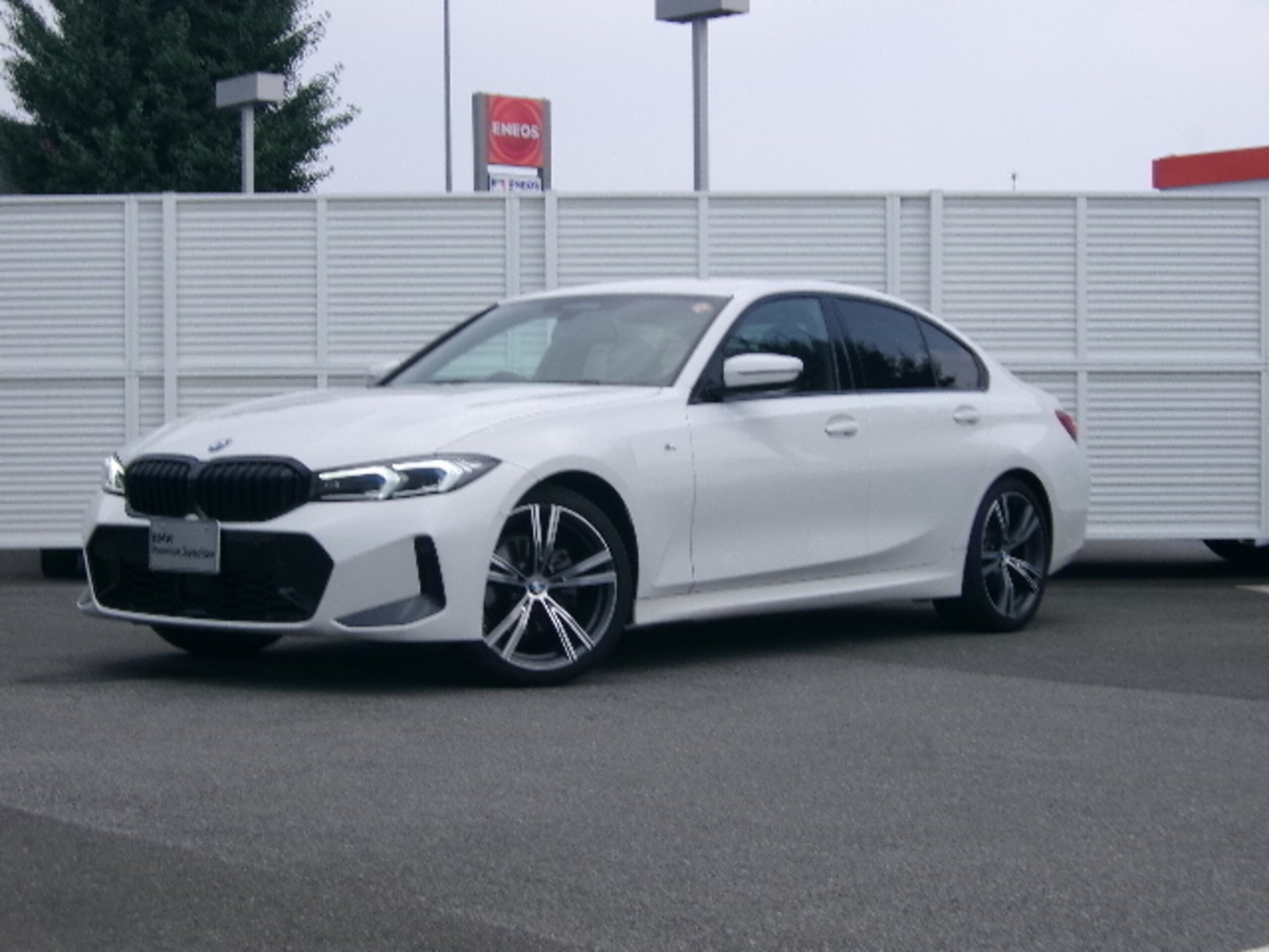 BMW 3 SERIES - View 1