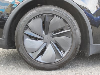 صورة مصغرة 44 لـ 2025 Tesla MODEL Y