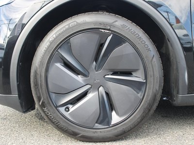 صورة مصغرة 46 لـ 2025 Tesla MODEL Y