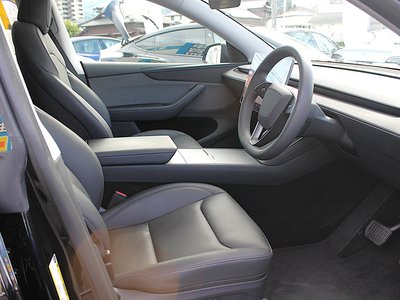 صورة مصغرة 24 لـ 2025 Tesla MODEL Y