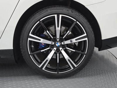 صورة 8 لـ 2025 BMW 5 SERIES