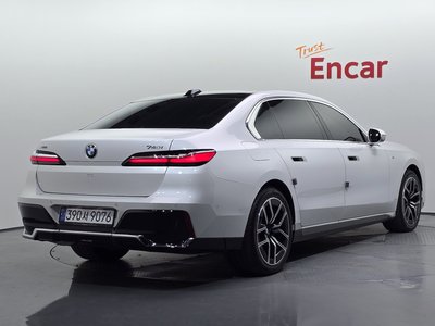 2024 BMW 7 SERIES photo 4
