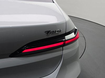 2024 BMW 7 SERIES photo 10