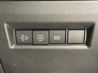 TOYOTA GRAND ACE - 9