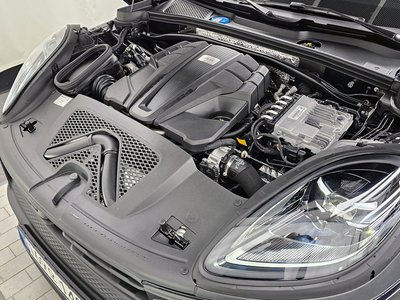 PORSCHE MACAN - 7