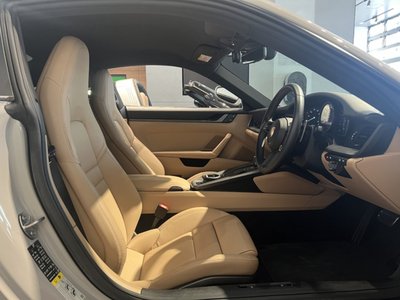 PORSCHE 911 - 8