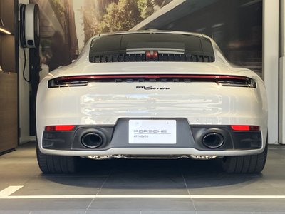 PORSCHE 911 - 4