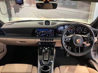 PORSCHE 911 - 9