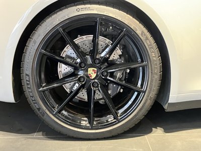 PORSCHE 911 - 6
