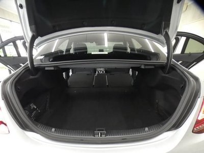 MERCEDES-BENZ C-CLASS - 9