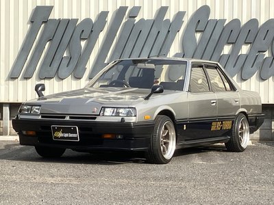 NISSAN SKYLINE