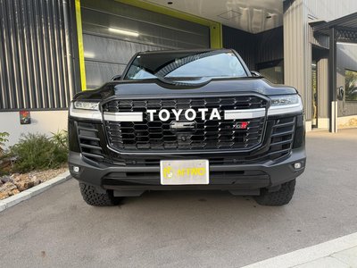 TOYOTA LAND CRUISER 300 - 3