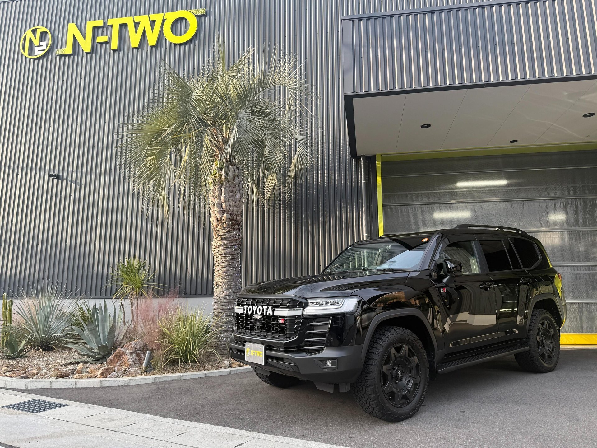 TOYOTA LAND CRUISER 300 - View 1