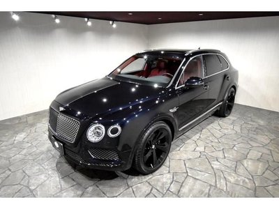 BENTLEY BENTAYGA - 6