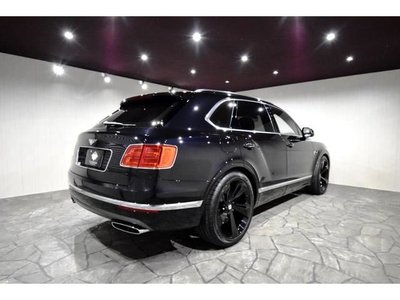 BENTLEY BENTAYGA - 4