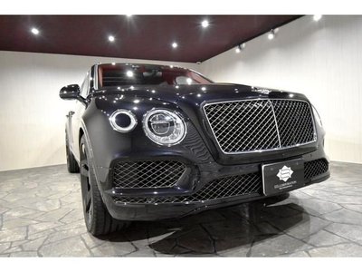 BENTLEY BENTAYGA - 7