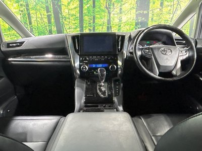 TOYOTA ALPHARD - 2